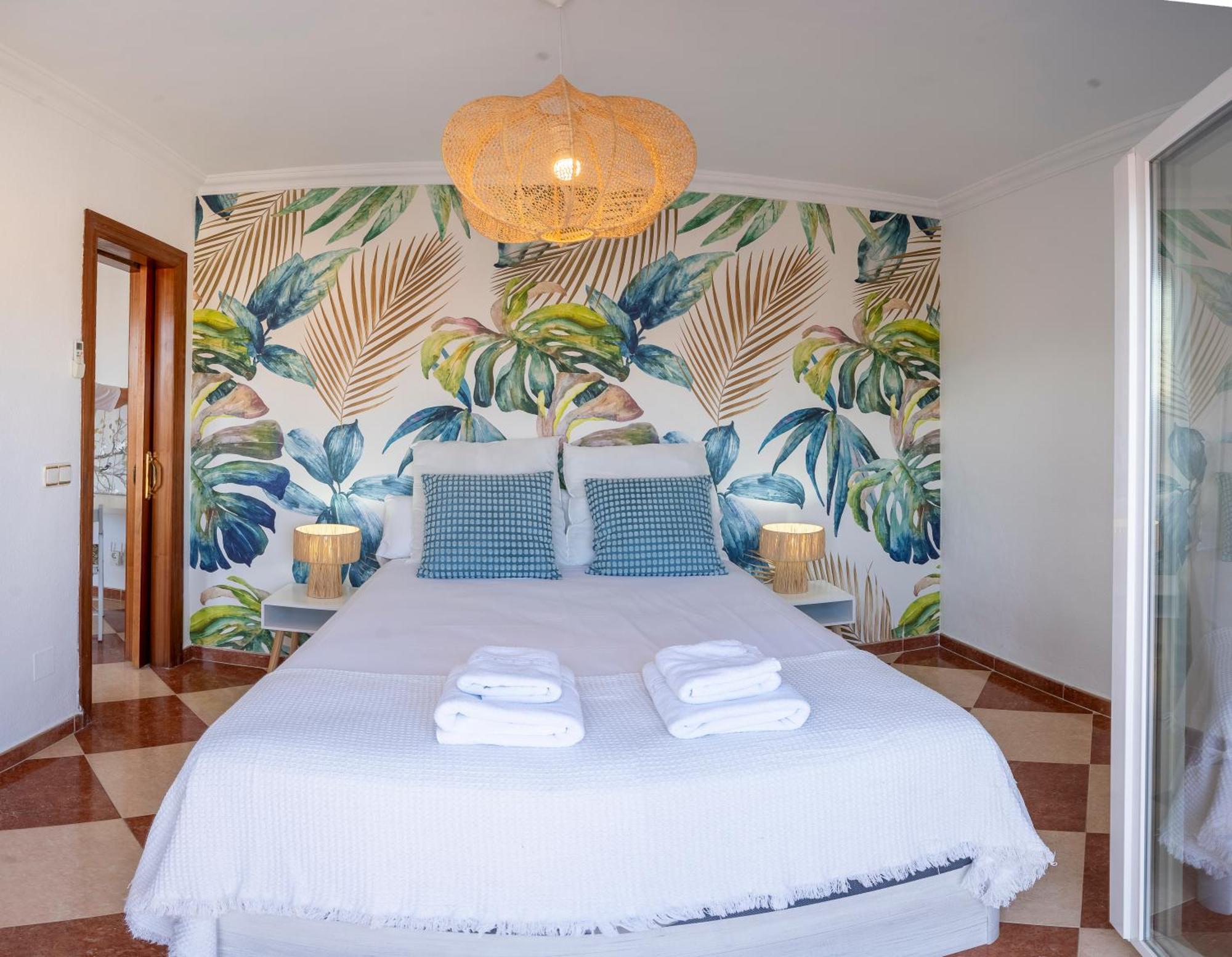 Malaga Center Flat Hospitality Apartment Bagian luar foto